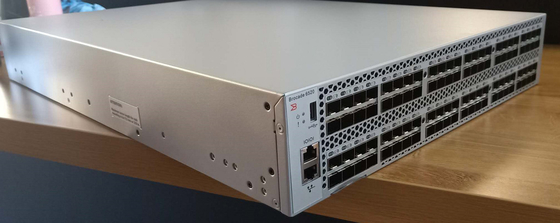 Công tắc SAN thổ cẩm 6520 FC với 48 chiếc 16 Gbps SFP + Bộ thu phát