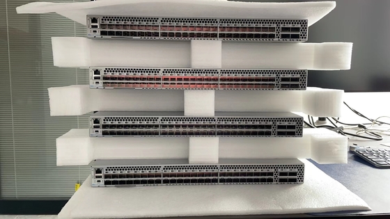 Bộ chuyển mạch quang Dell Connectrix DS6620B Bộ chuyển mạng doanh nghiệp 24 cổng 32Gb / S