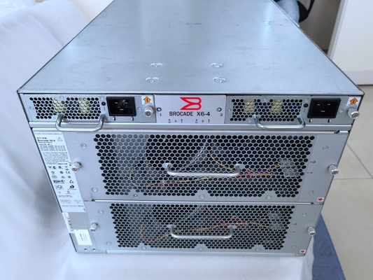 CR32-4 Brocade X6-4 Director Chassis Core Routing Blade Lên đến 192 cổng 32-Gbps