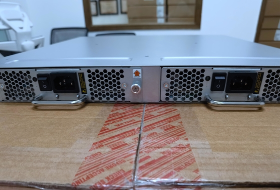 24P 8GB SWL thổ cẩm SAN Switch BR-6510-24-8G-R 24 X 8Gb SFP + 48 cổng